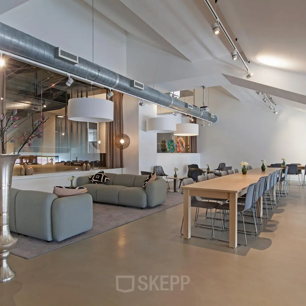 WatermarkedImageW3siZGVzdHJveWVkIjpmYWxzZSwiY2xhc3MiOiJJbWFnZSJ9LCIyIiwiMjAiXQ ScaleWidthWyIyMDAwIl0 loungeruimte kantoor amsterdam huur SKEPP